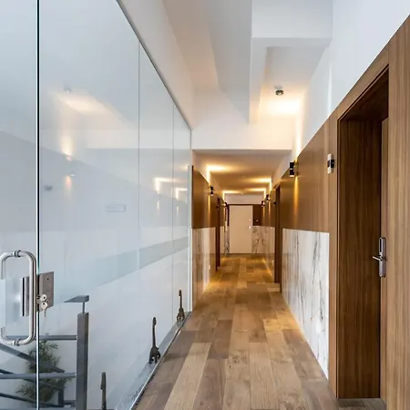 N4 Factory * Marinha Grande